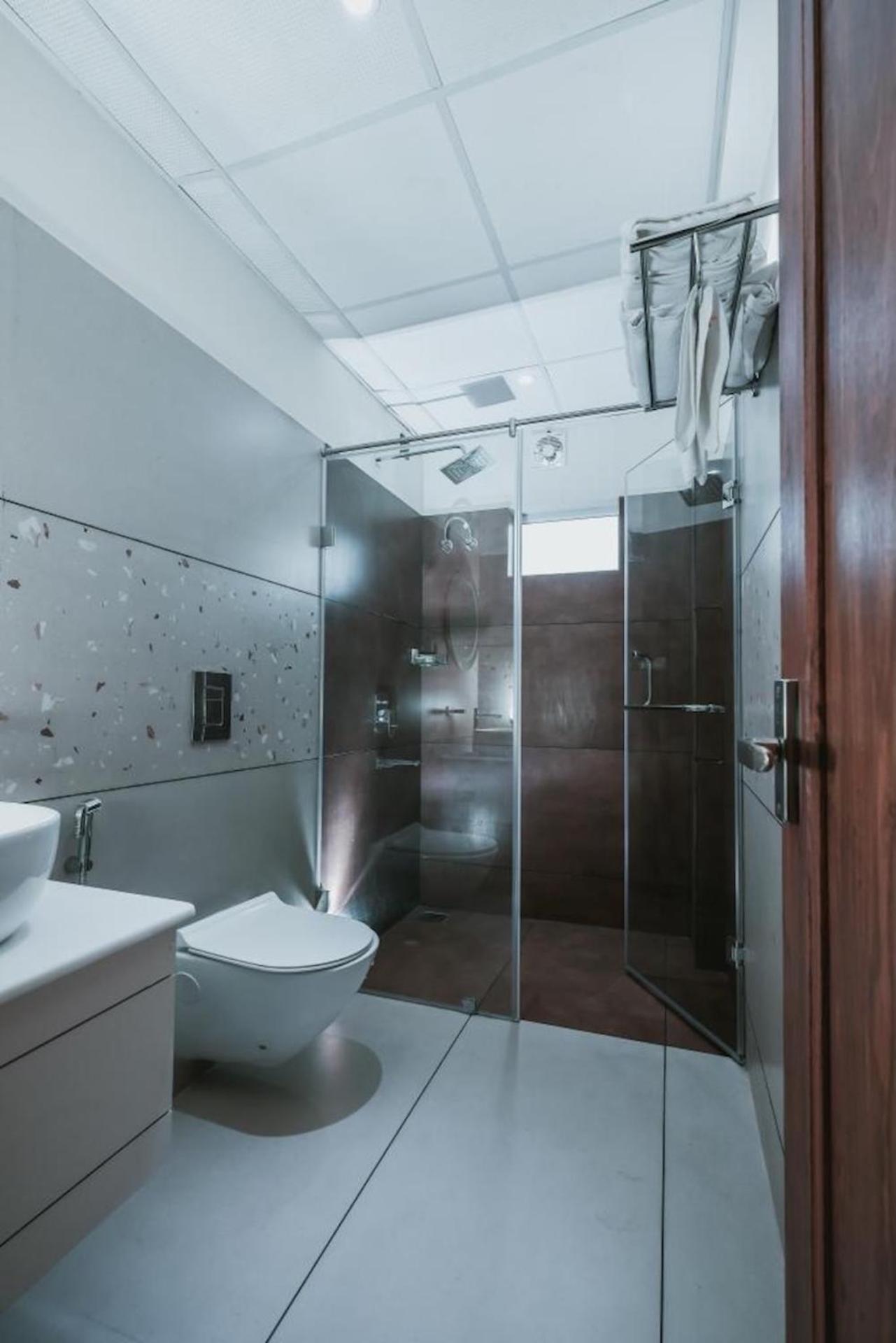 Fortview Suites Kasaragod Exterior photo